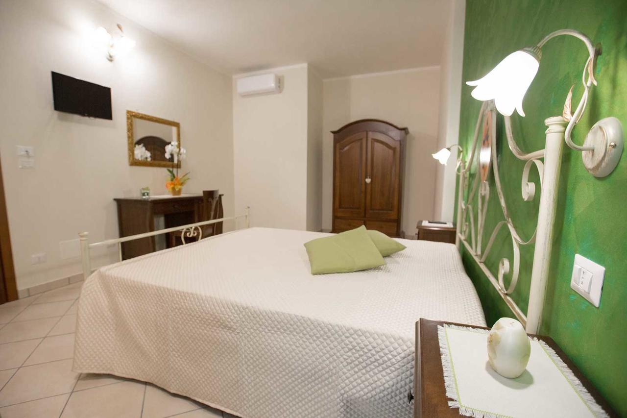 B&B Le Due Gioie Taviano  Exteriör bild