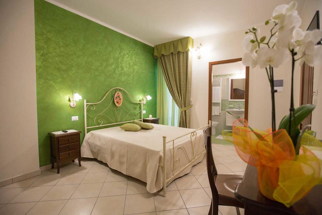 B&B Le Due Gioie Taviano  Exteriör bild