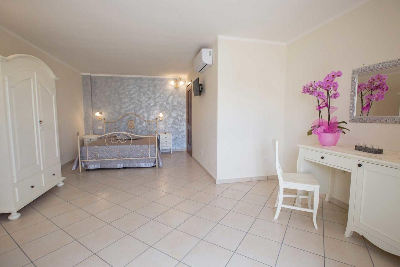 B&B Le Due Gioie Taviano  Exteriör bild
