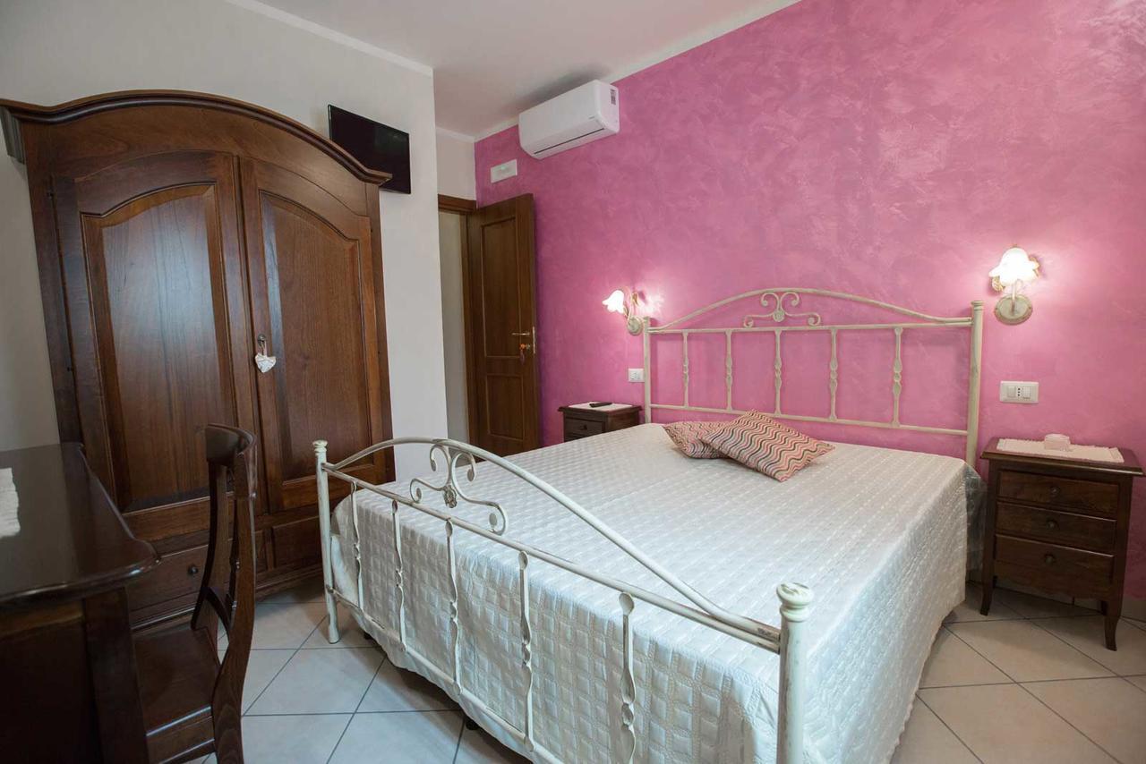 B&B Le Due Gioie Taviano  Exteriör bild